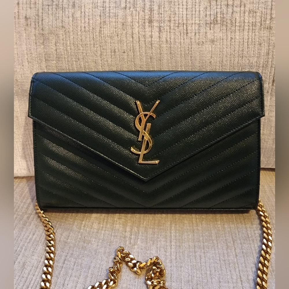 ‼️SOLD‼️YSL Cassandra Wallet on Chain - Picture 1 of 10